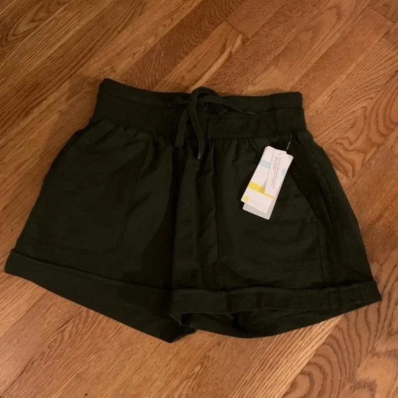 Nordstrom Zella Army Green Cotton Shorts Size Small - Picture 1 of 7